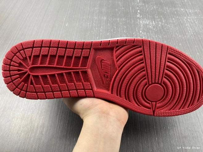 1st Kicks 705329-600 Low Retro 1 Chicago Air Jordan 0811
